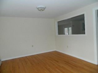 43 Wisk Key Wind Rd, Wallingford, CT 06492