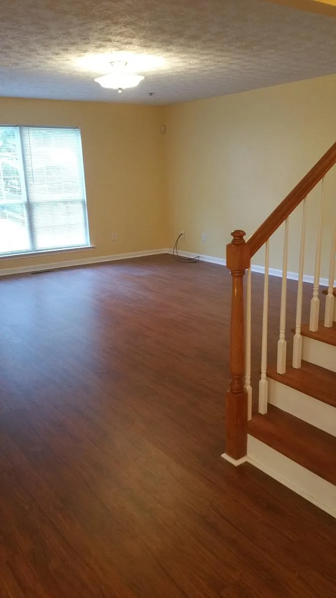 Great room - 2532 White Oak Dr