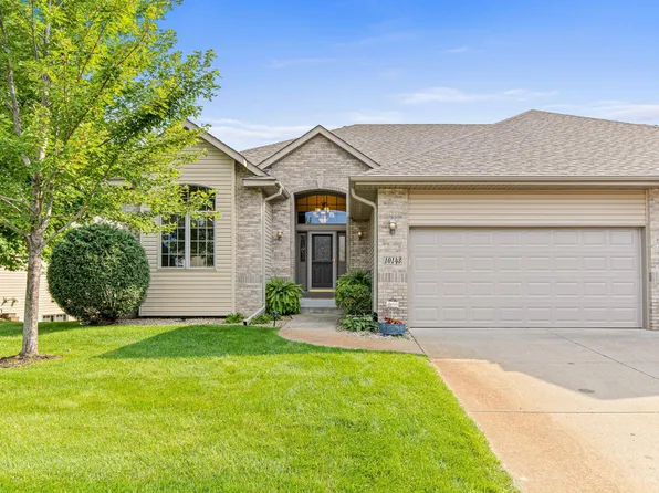 10143 Chestnut Cir N, Brooklyn Park, MN 55443