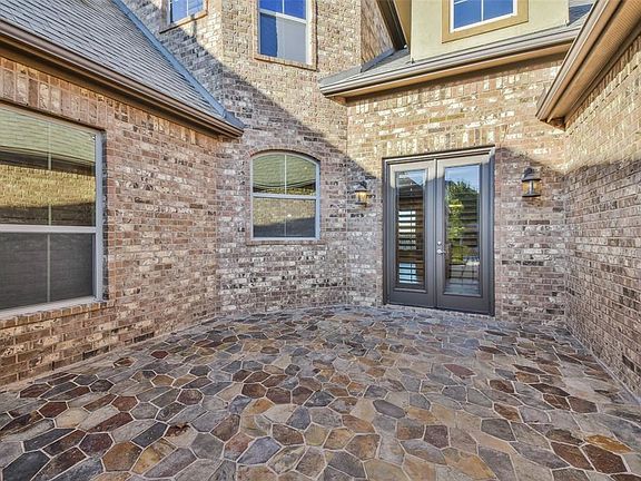 Fully stoned front courtyard!