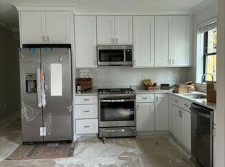 277 Lamartine St #1A, Jamaica Plain, MA 02130