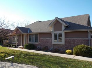 N24w24033 Brandon Oaks Dr. #A, Pewaukee, WI 53072