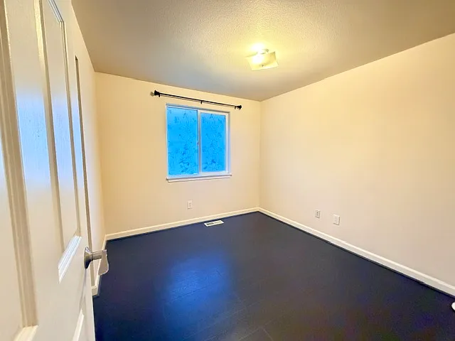 20628 NE 75th Pl — Photo 17