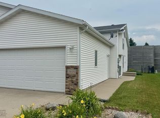 2608 Brookdale Rd, Moorhead, MN 56560