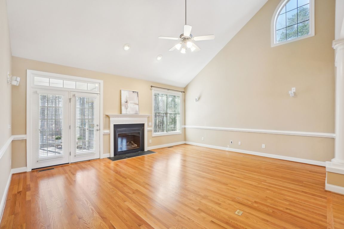 Spencer Crest Ct-010.jpg