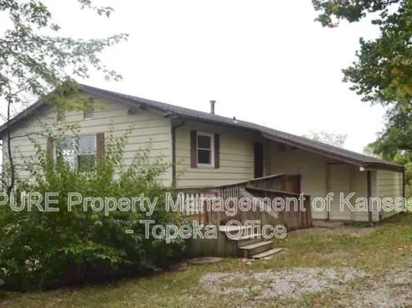 1702 N 466th Rd, Baldwin City, KS 66006