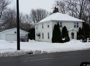 416 N 4th St, Abbotsford, WI 54405