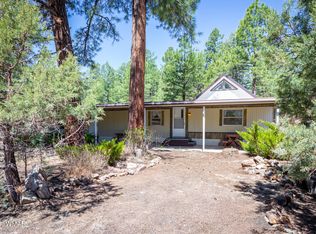 2876 Little Hawk Trl, Overgaard, AZ 85933