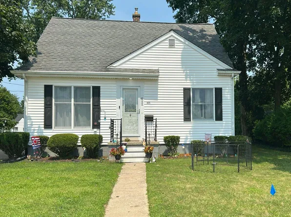 605 Herrick Park Dr, Tecumseh, MI 49286