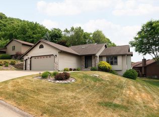 3614 Deerfield Pl, La Crosse, WI 54601
