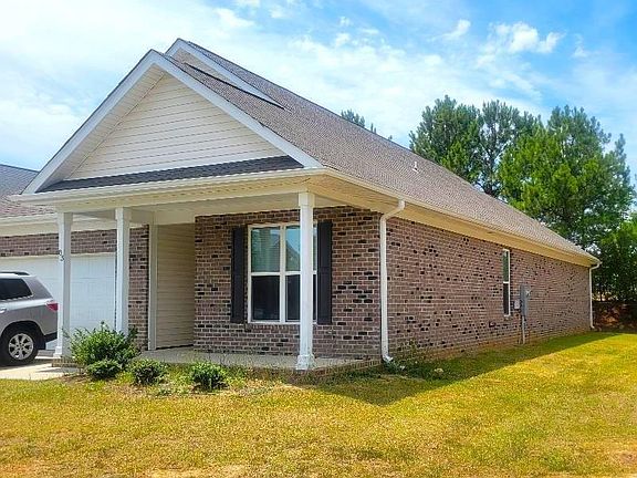 2nd image of 83 Appleberry Ct
