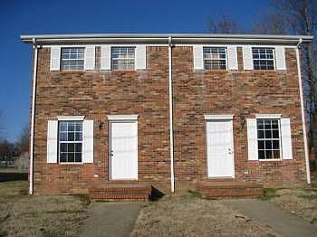 1st image of 820 Southwood Dr