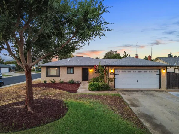 1484 Hampton Way, Clovis, CA 93611