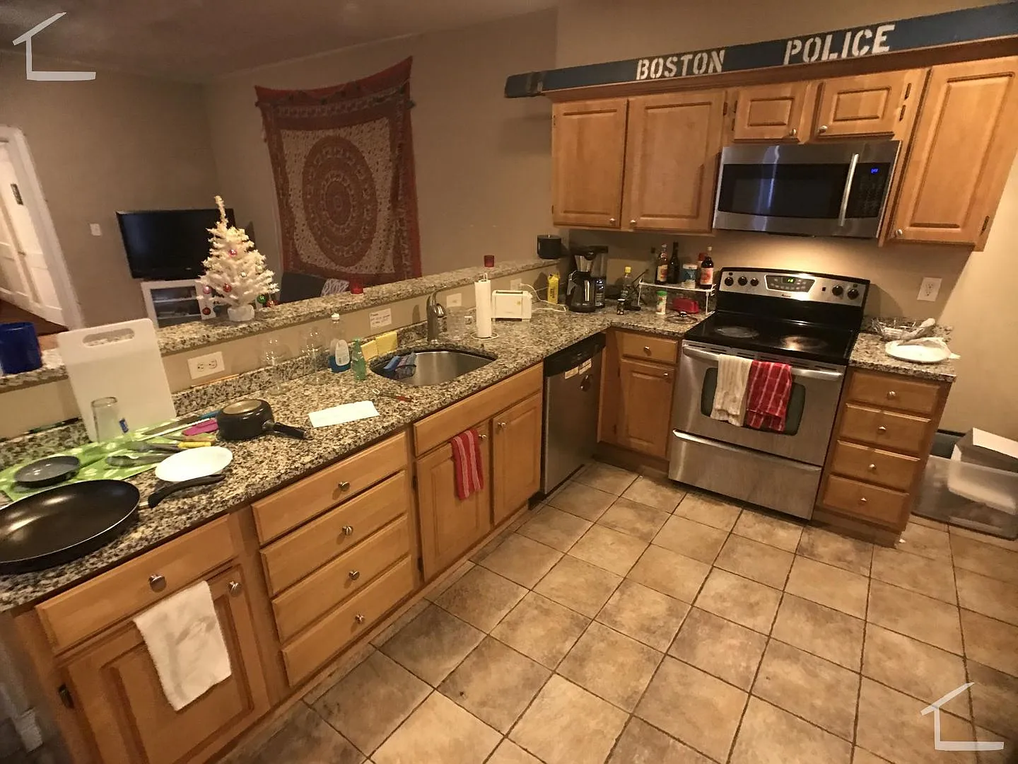 Huge 4 bed unit near the Green Line. — Photo 4