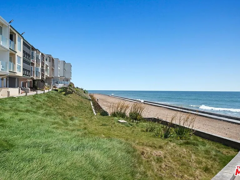 11874 Beach Club Way — Photo 41