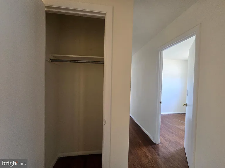 11 Glenwood Dr — Photo 22