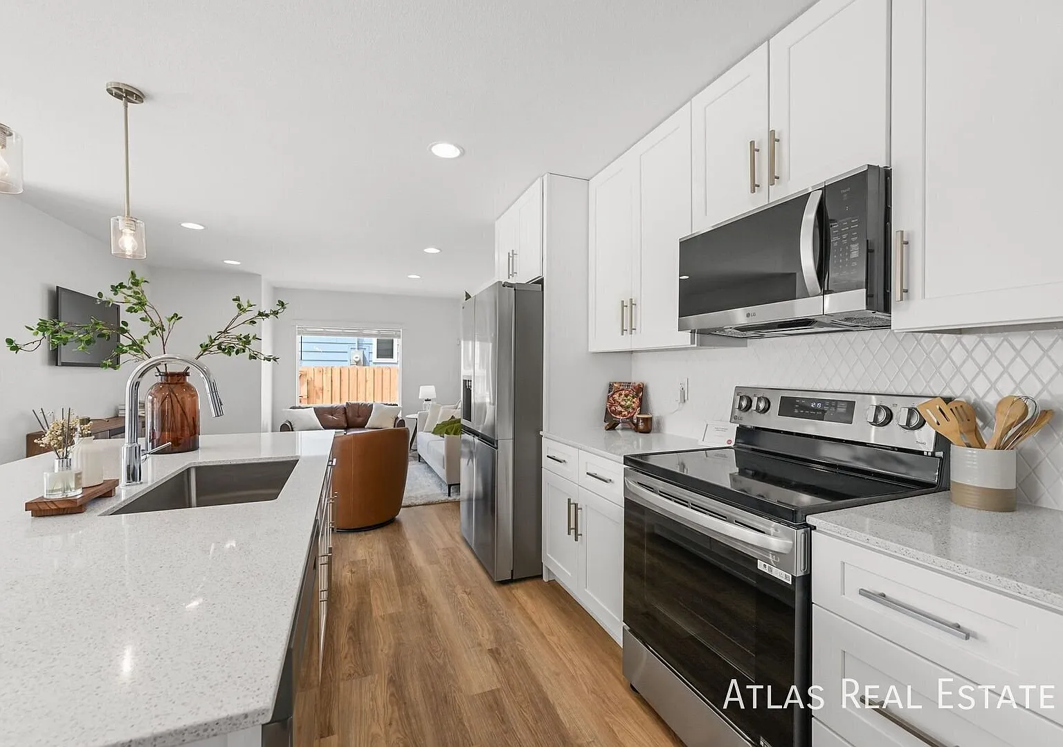 Coming Soon! Brand-New 2025 LEED Gold Townhome With 4-Weeks Free Rent!! — Photo 2