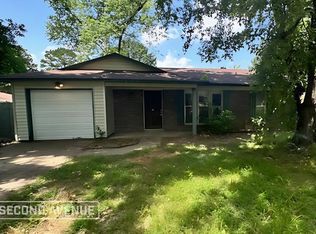 11 Luau Dr, Sherwood, AR 72120