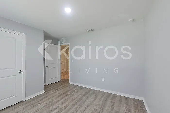 947 Grant Blvd — Photo 16