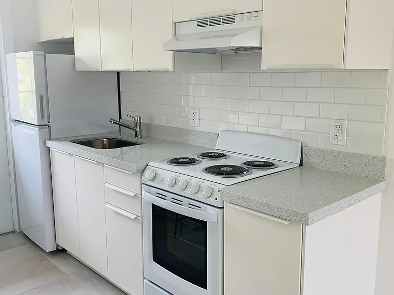 Modern kitchen.