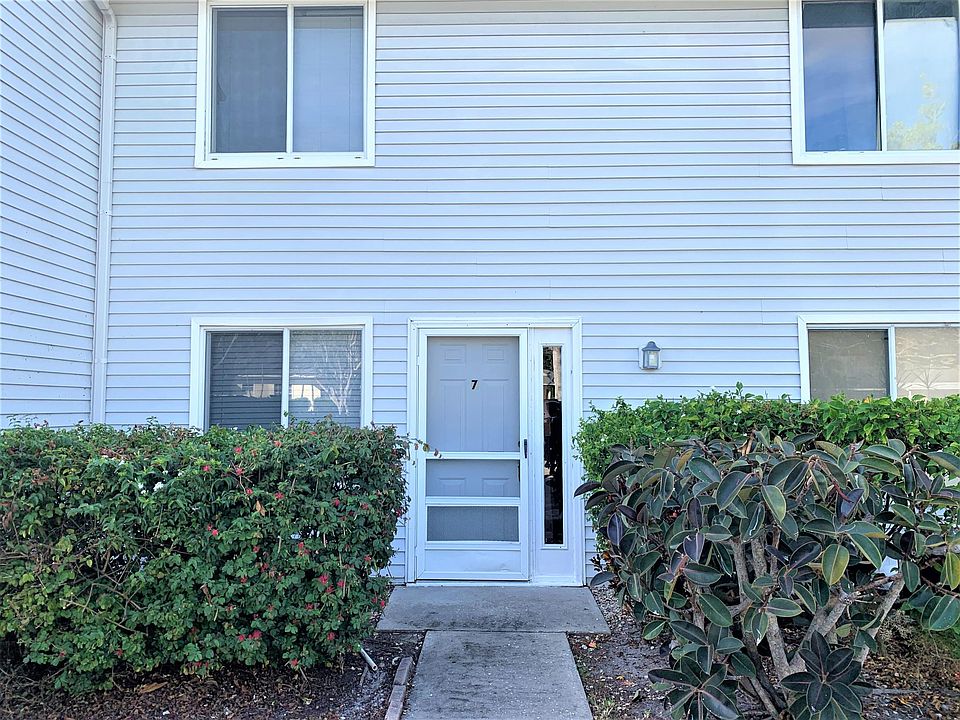 1st image of 13160 Kings Point Dr APT 7