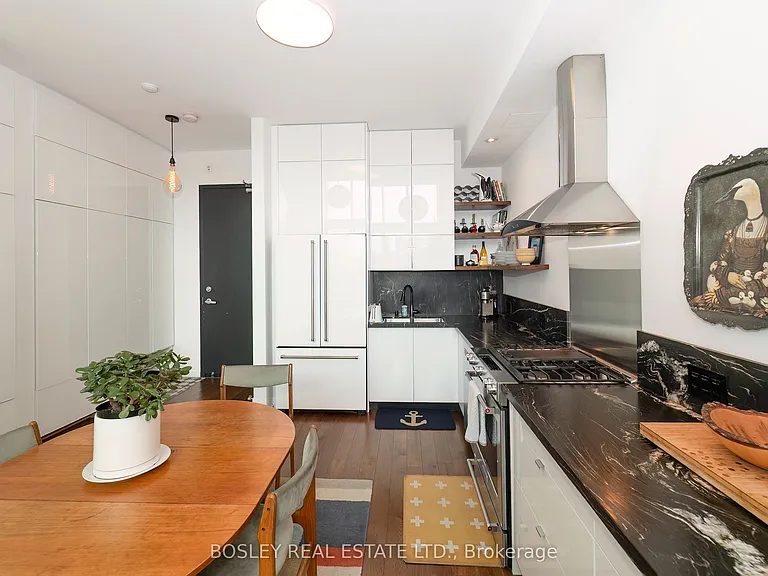 160 Baldwin St #614 — Photo 5