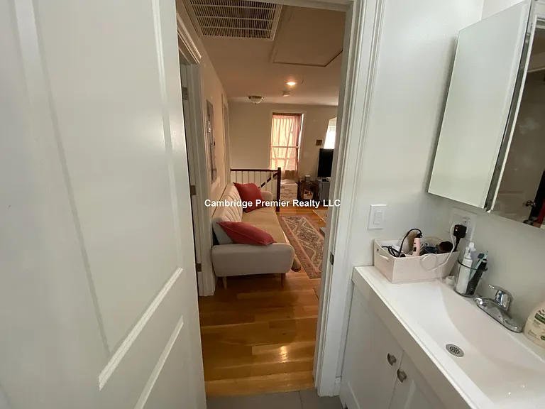 11 Greenville St #2 — Photo 19