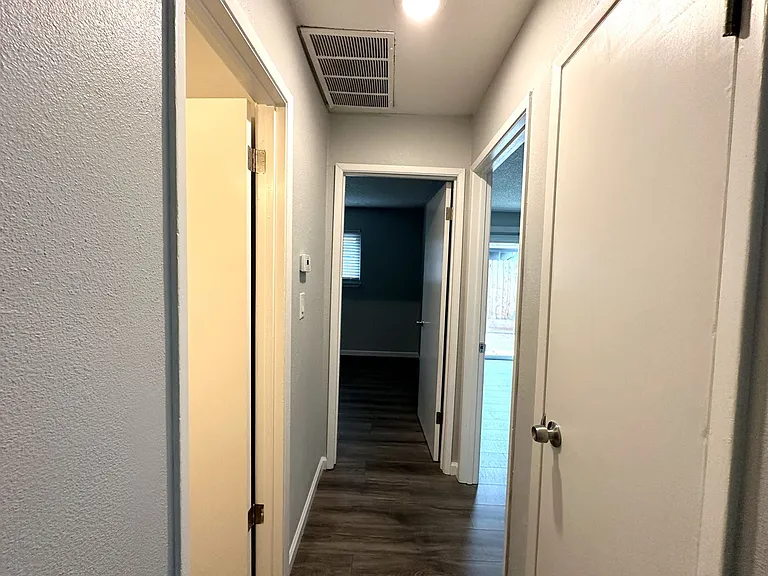 La Madera Apartments at 935 W. Swain Road — Photo 11