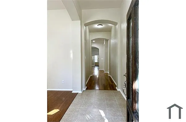Building Photo - 13926 Roanoke Falls Dr