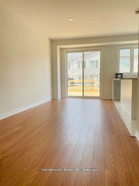 3 bed, $3,200 — Photo 4