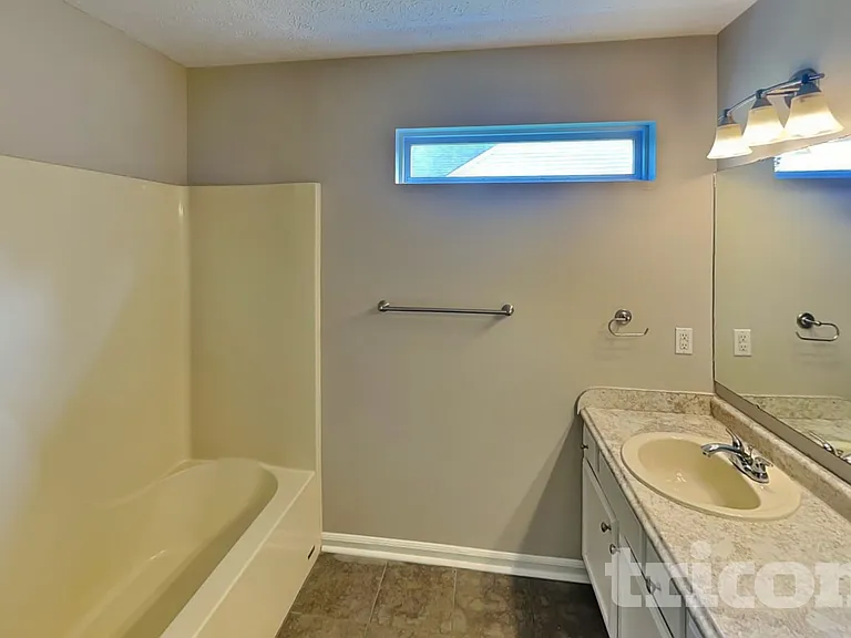 2522 Swan Sea Dr — Photo 9