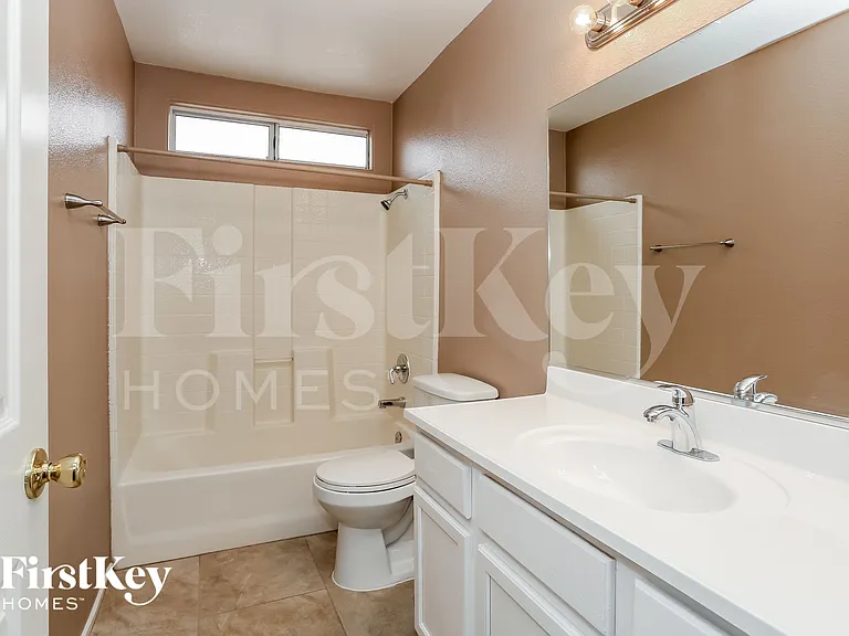 9135 Green Frost Dr — Photo 17