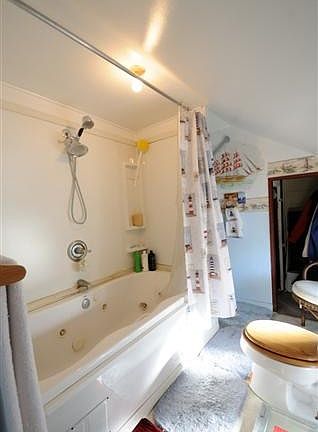 2nd image of 207 Wickersham St