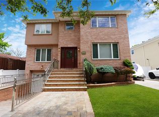 163 Cleveland Ave, Staten Island, NY 10308