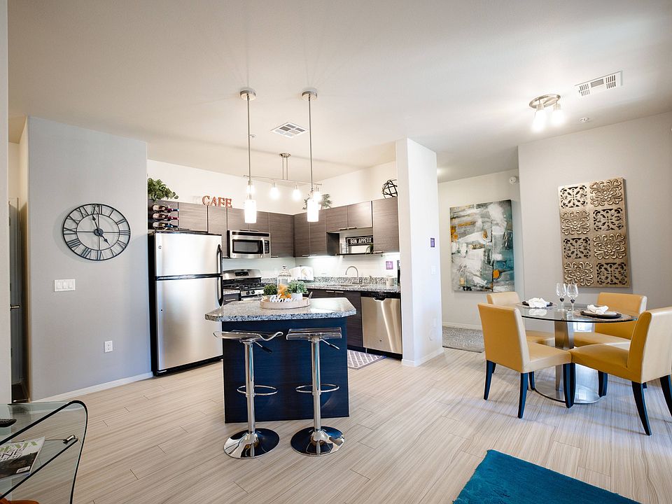 Open Kitchen