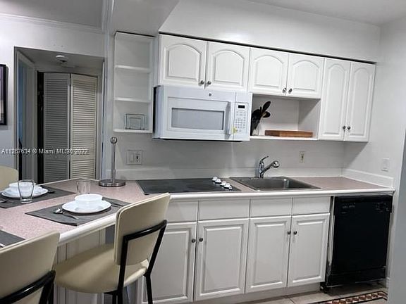 5th image of 5225 Collins Ave APT 1203