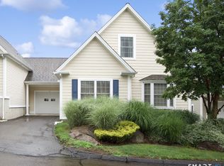 33 Allison Way UNIT 33, East Haven, CT 06512