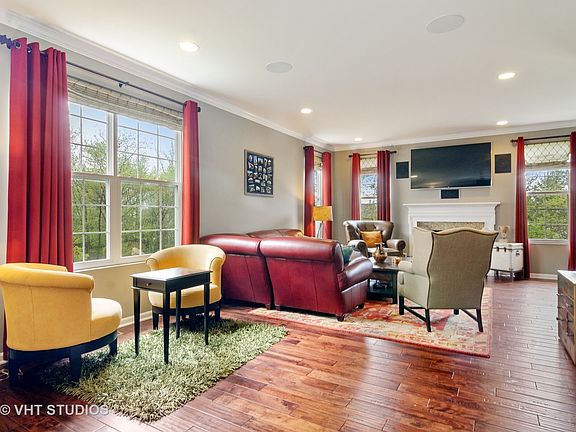 4th image of 72 Oak Creek Ct