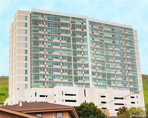 3rd image of 1 Mandalay Pl Unit 1211