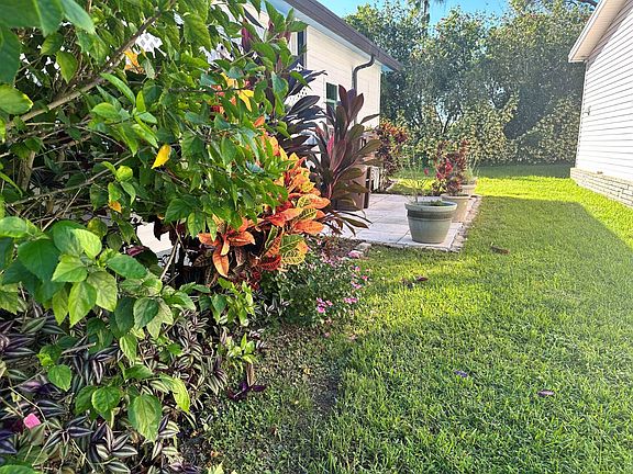 4th image of 535 Cardinal Loop #354