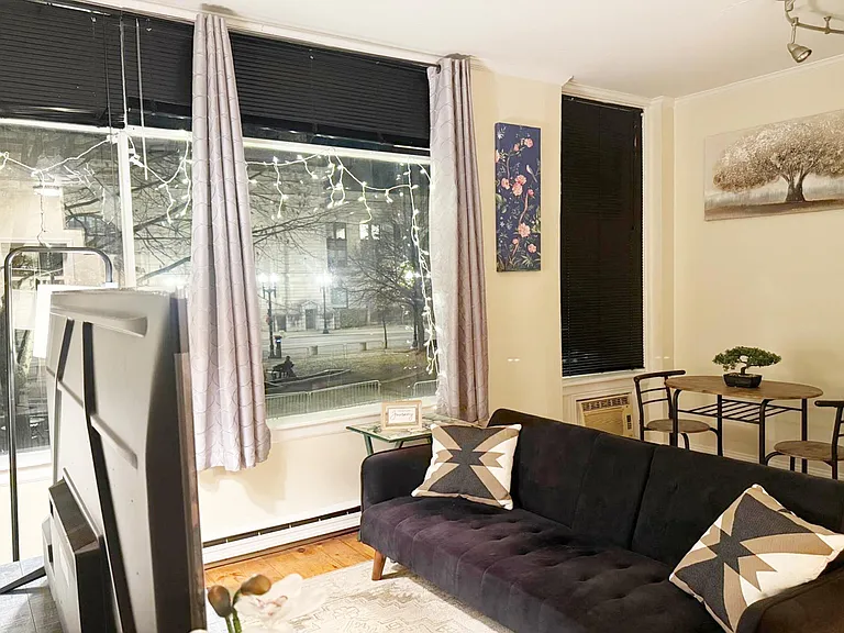 54 James St #2 — Photo 2
