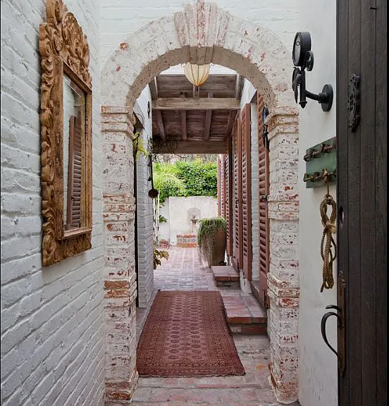 322 E Canon Perdido St — Photo 2