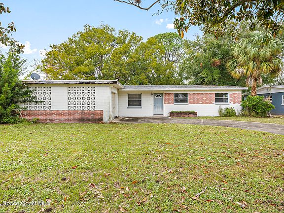 3rd image of 4840 Key Largo Dr W
