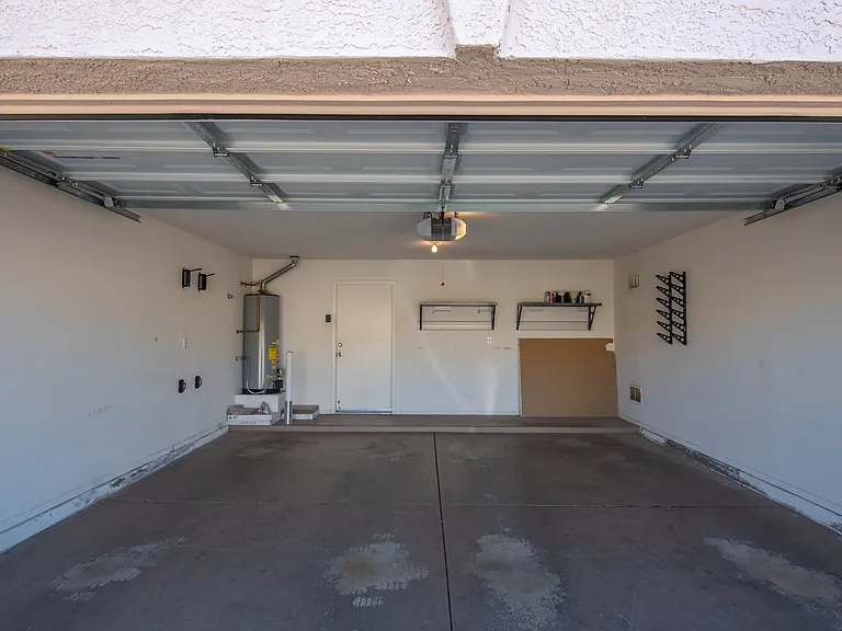 833 E Ross Ave — Photo 25