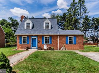 1906 Chatham Dr, Camp Hill, PA 17011