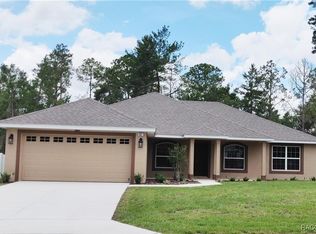 50 Grass St, Homosassa, FL 34446