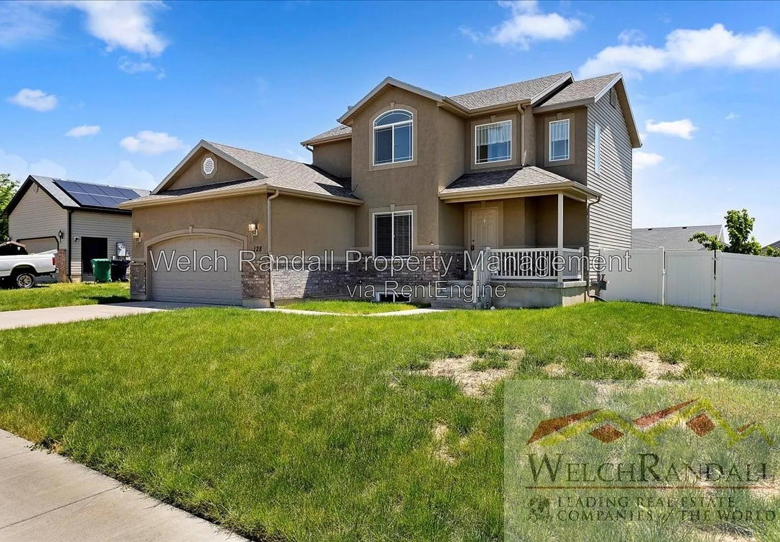 3 bed, 2.5 bath, 2900 sqft, $2,450 — Photo 2