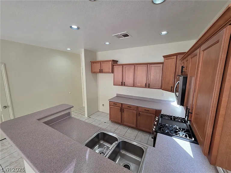 731 Emerald Idol Pl — Photo 33