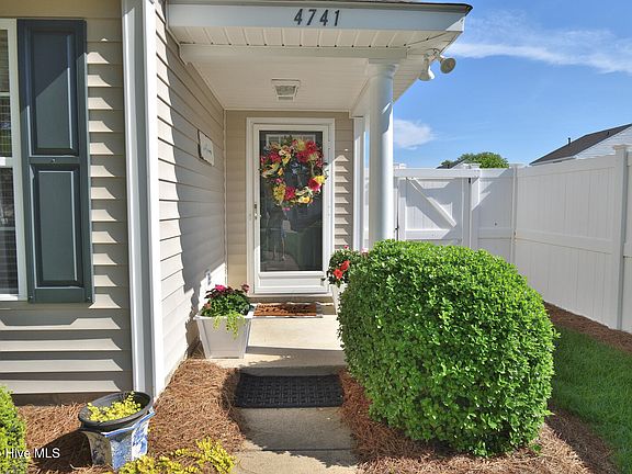 4th image of 4741 Gardenia Circle