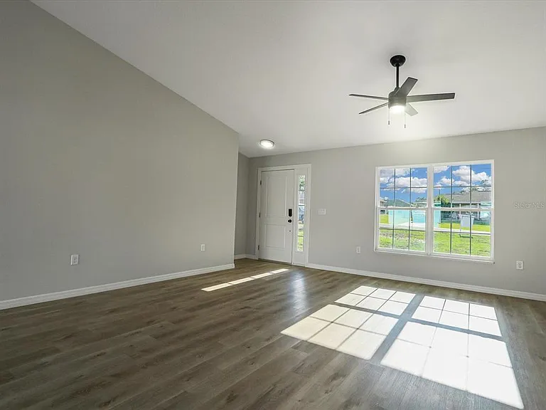 16619 SW 31st Cir — Photo 10